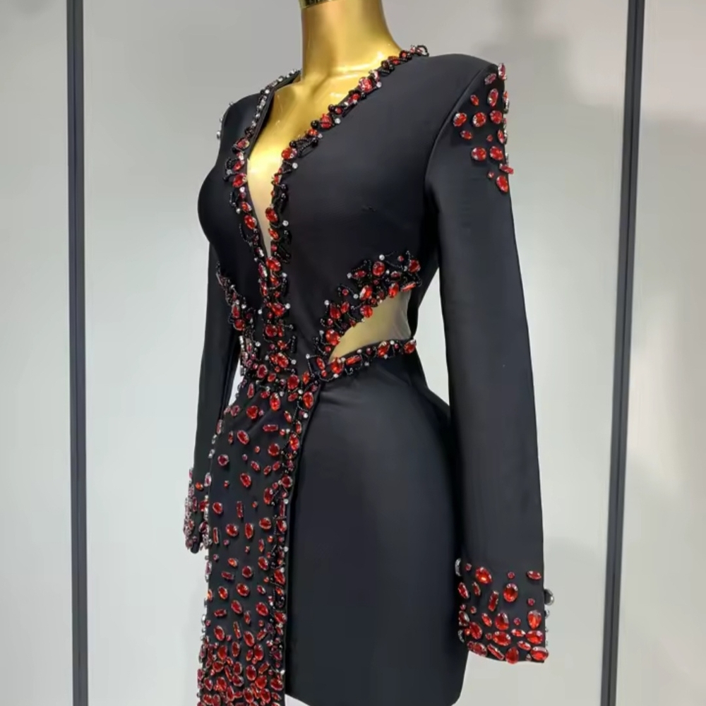 Elegant Black Dress with Red Embellishments - Picture 3 of 6